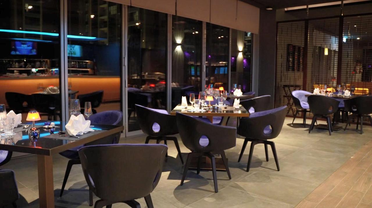 迪拜德伊勒温德姆酒店 外观 照片