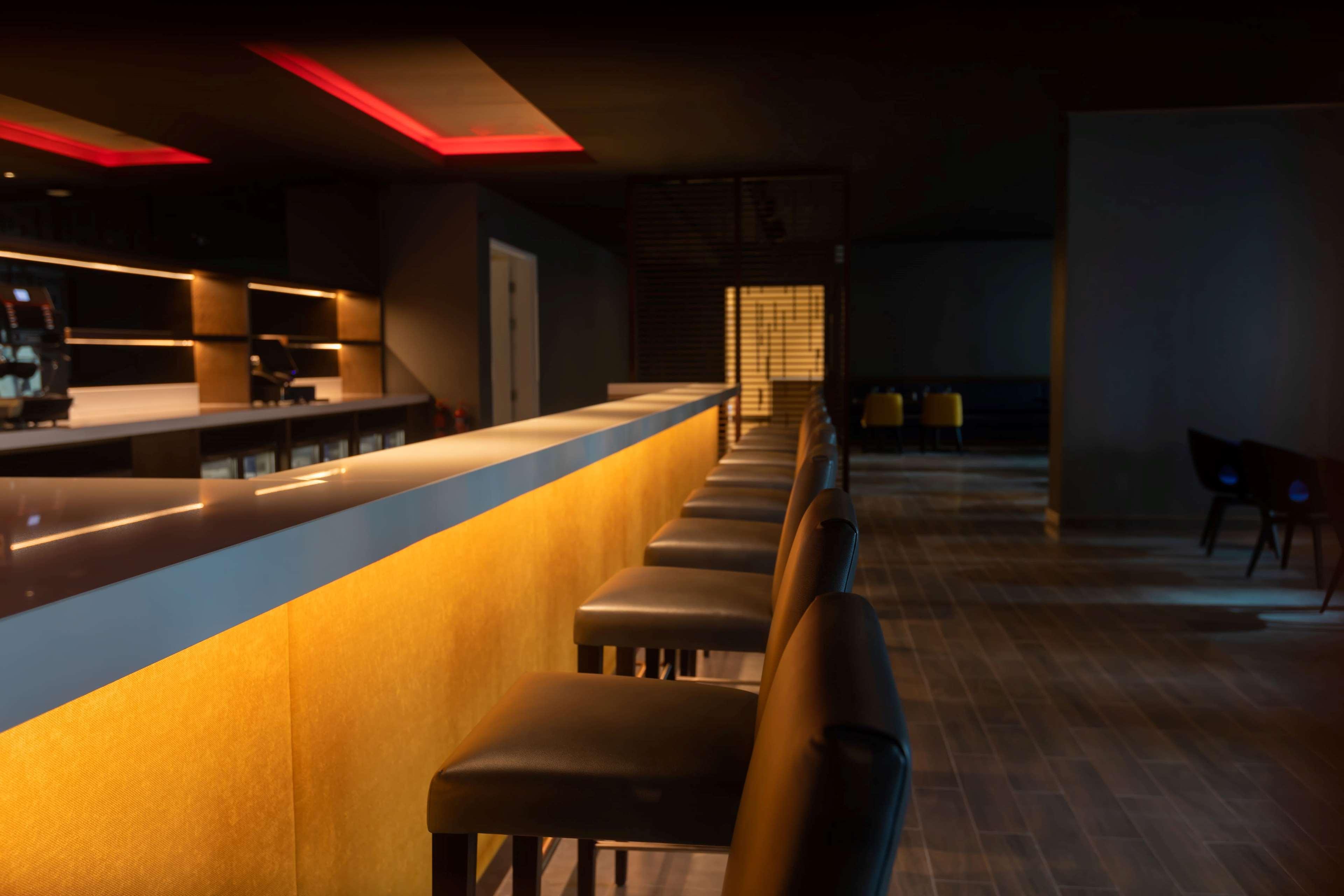 迪拜德伊勒温德姆酒店 外观 照片